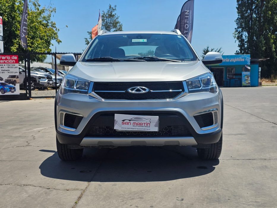 2022 Chery Tiggo 2 Gris - Imagen 1