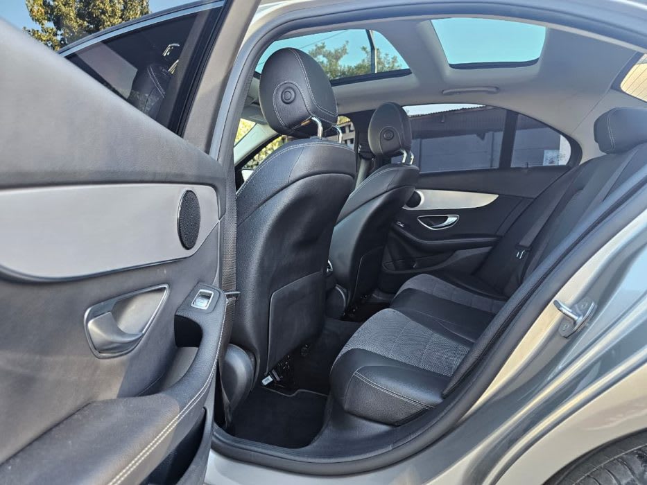 2019 Mercedes-Benz Clase C - Miniatura 10