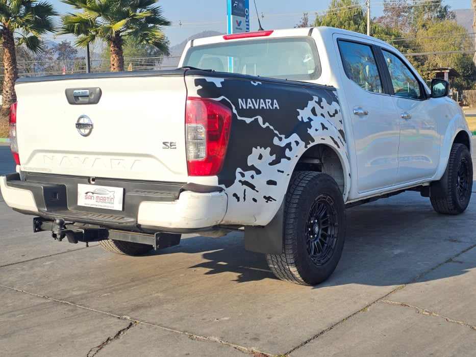 2022 Nissan Navara DCAB Blanco - Miniatura 10