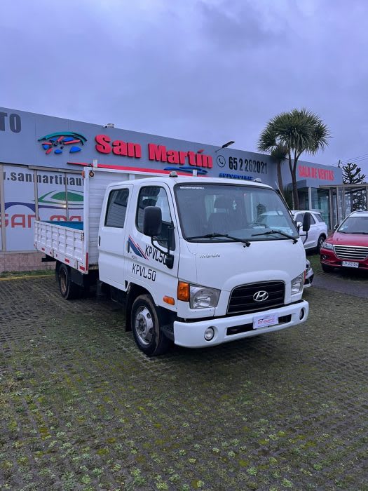 2018 Hyundai HD65 DCAB Blanco - Miniatura 3