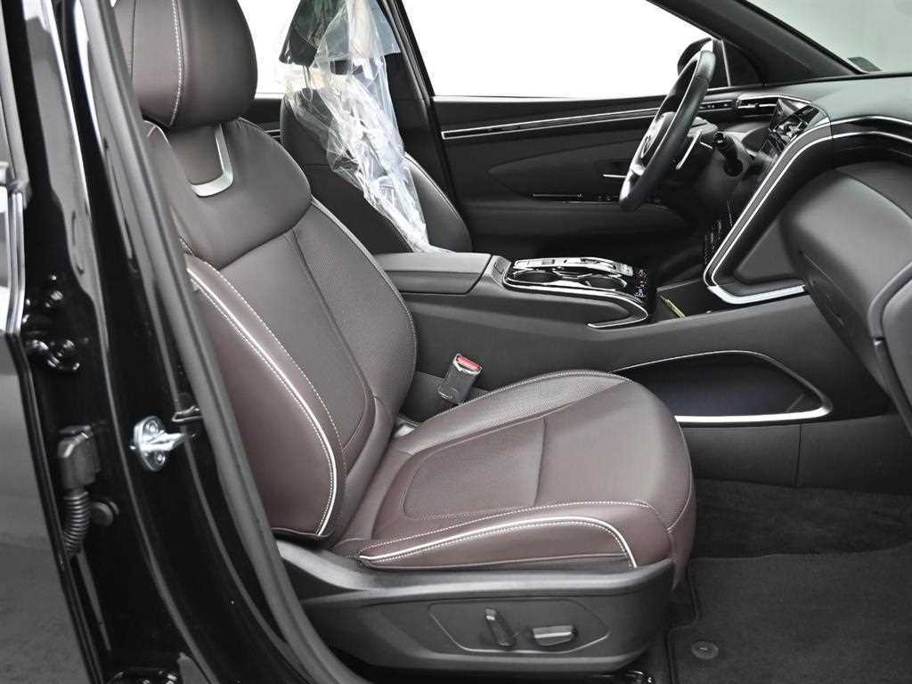2023 Hyundai Tucson Hybrid Negro - Miniatura 10