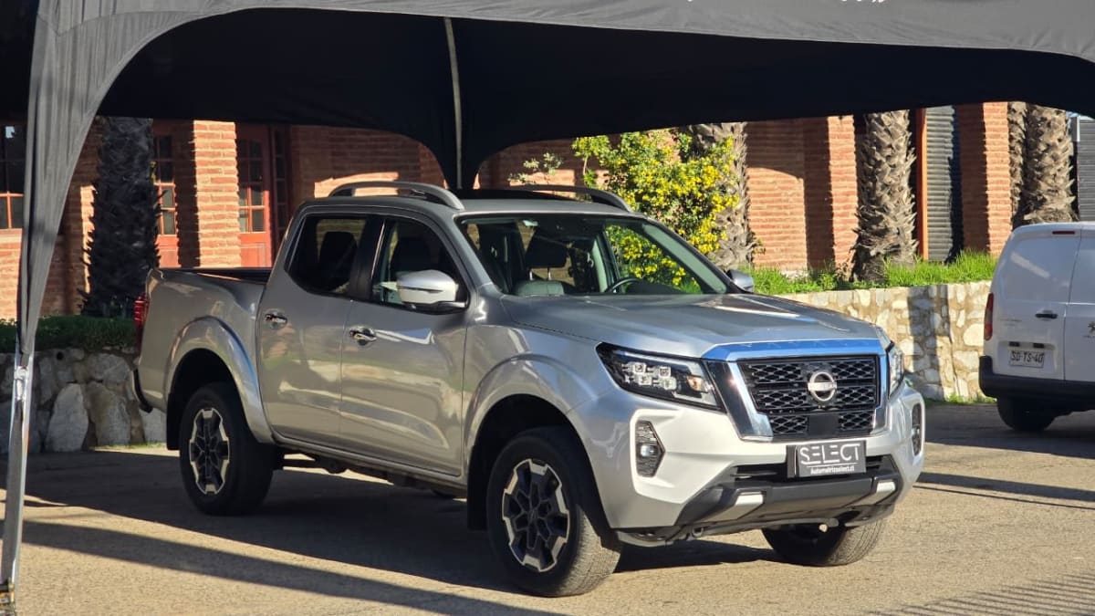 2023 Nissan Navara LE - Miniatura 5