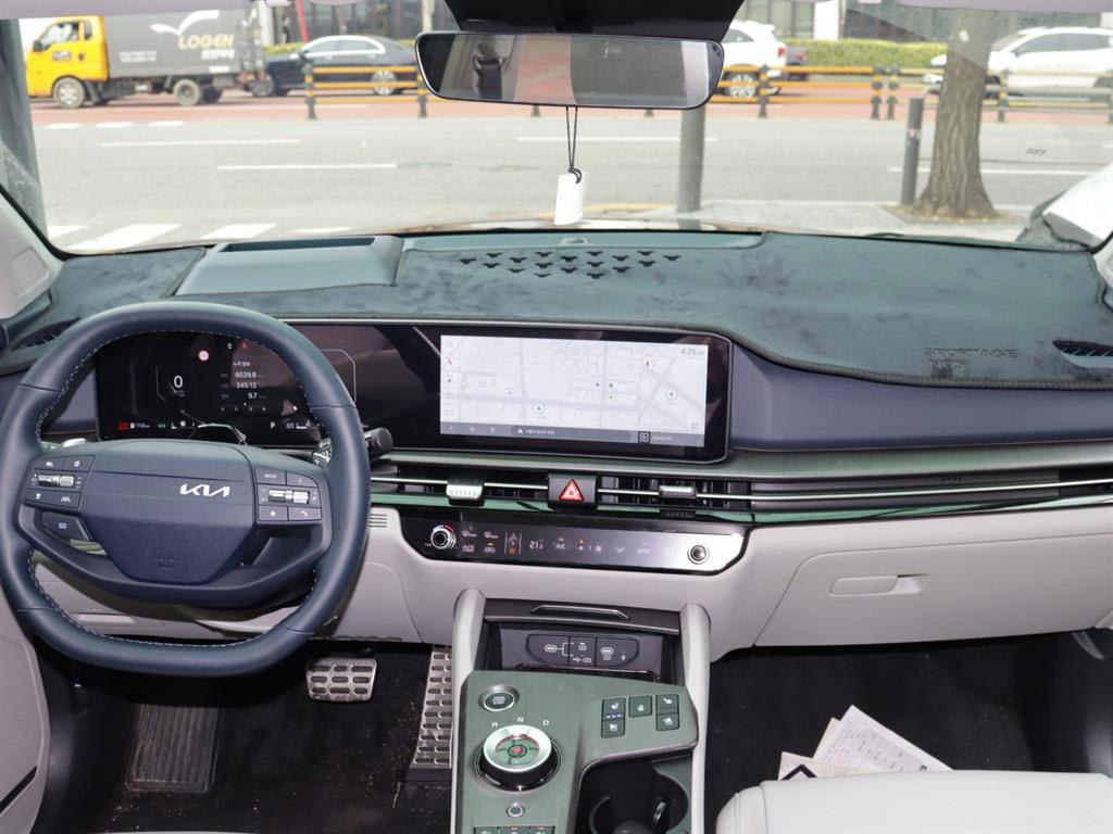 2025 Kia Sportage 1.6 Negro - Miniatura 6