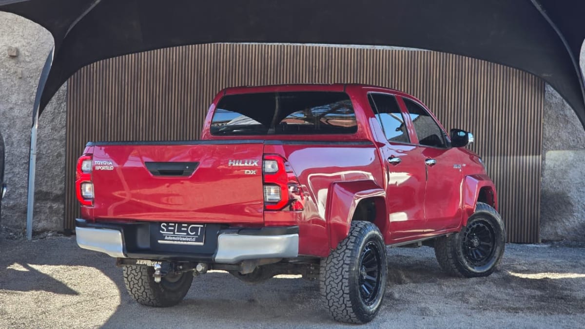 2017 Toyota Hilux TDI - Miniatura 7