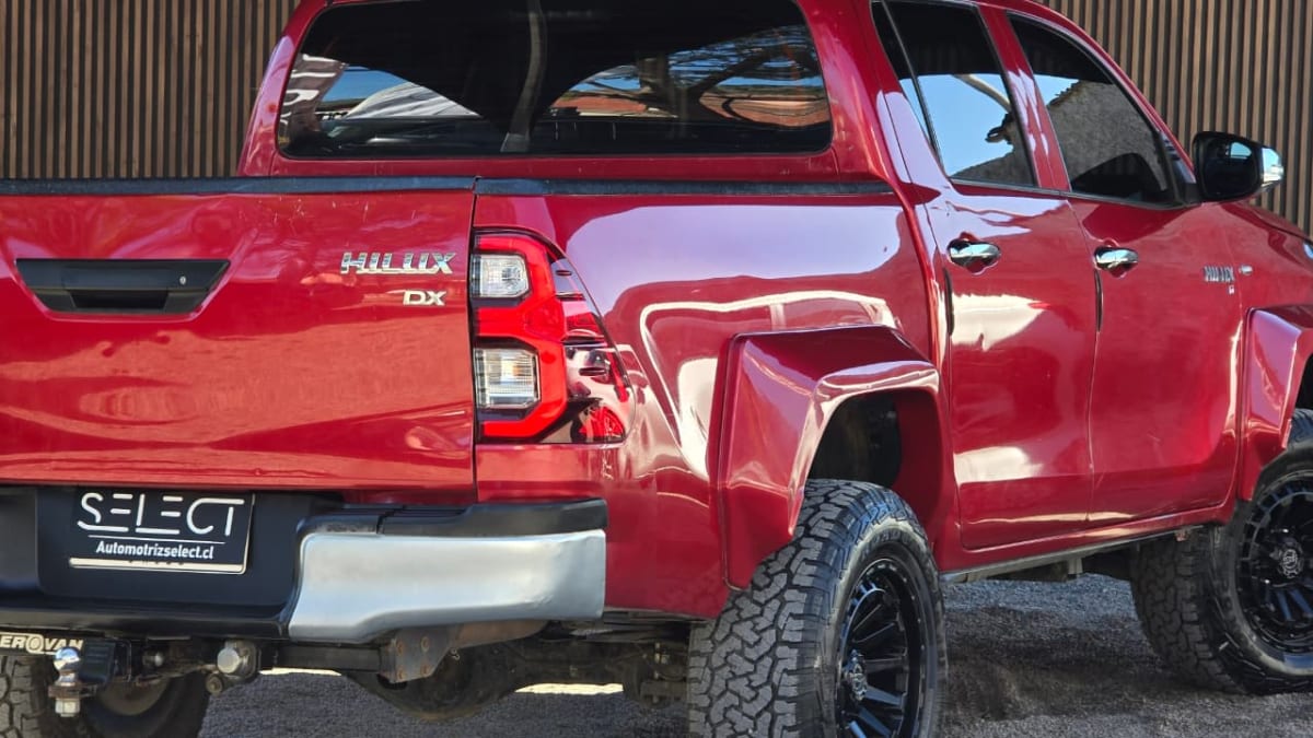 2017 Toyota Hilux TDI - Miniatura 8