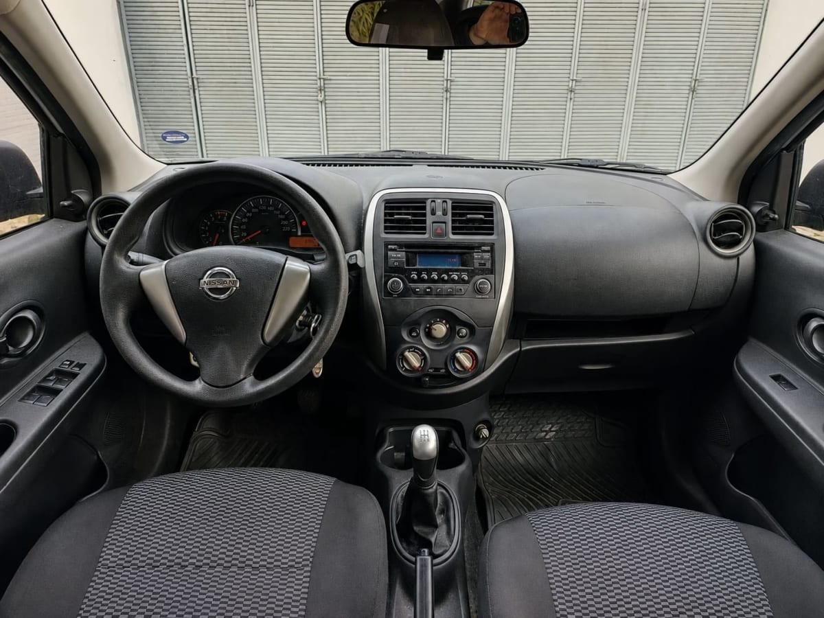 2017 Nissan March Blanco - Miniatura 8