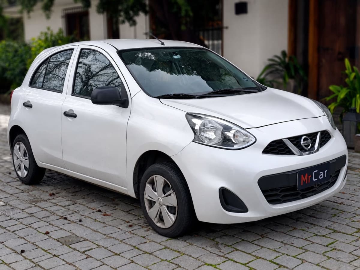 2017 Nissan March Blanco - Miniatura 9