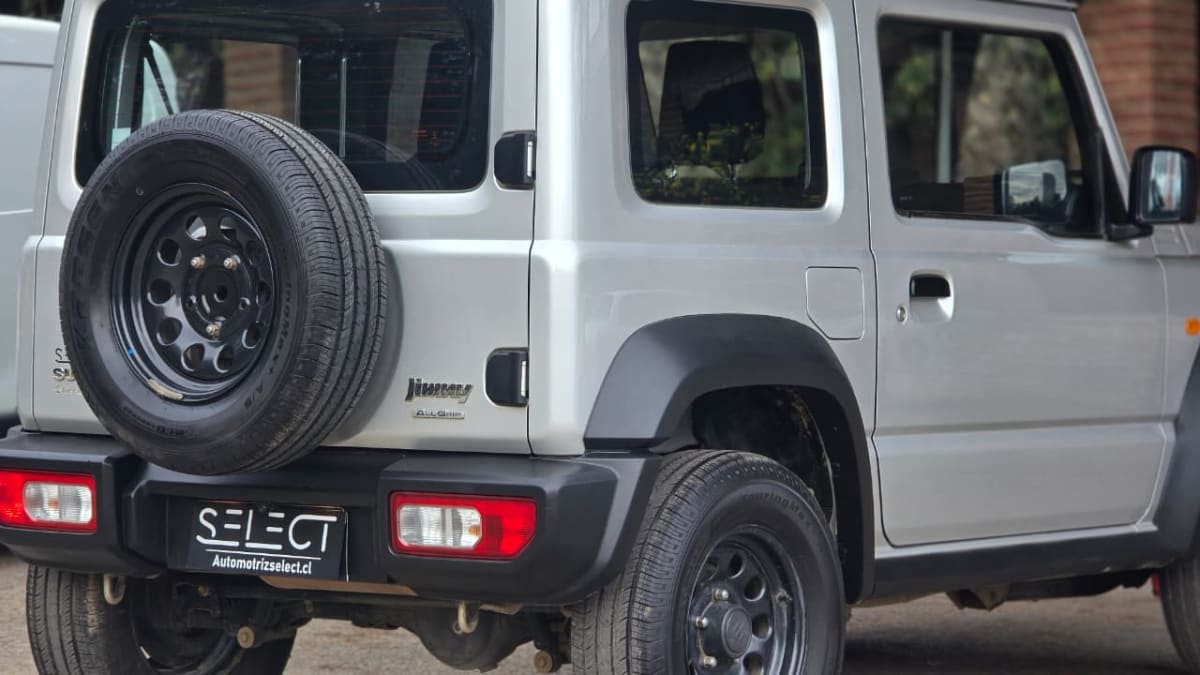 2023 Suzuki Jimny 1.5 - Miniatura 8