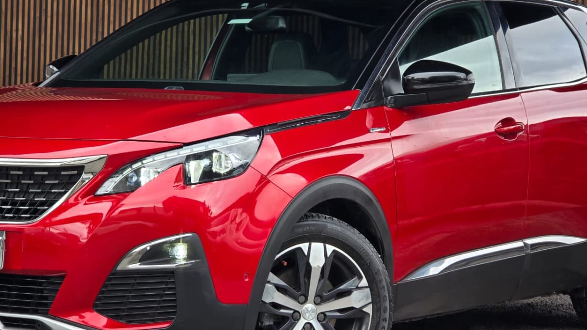 2019 Peugeot 3008 Gt - Miniatura 2
