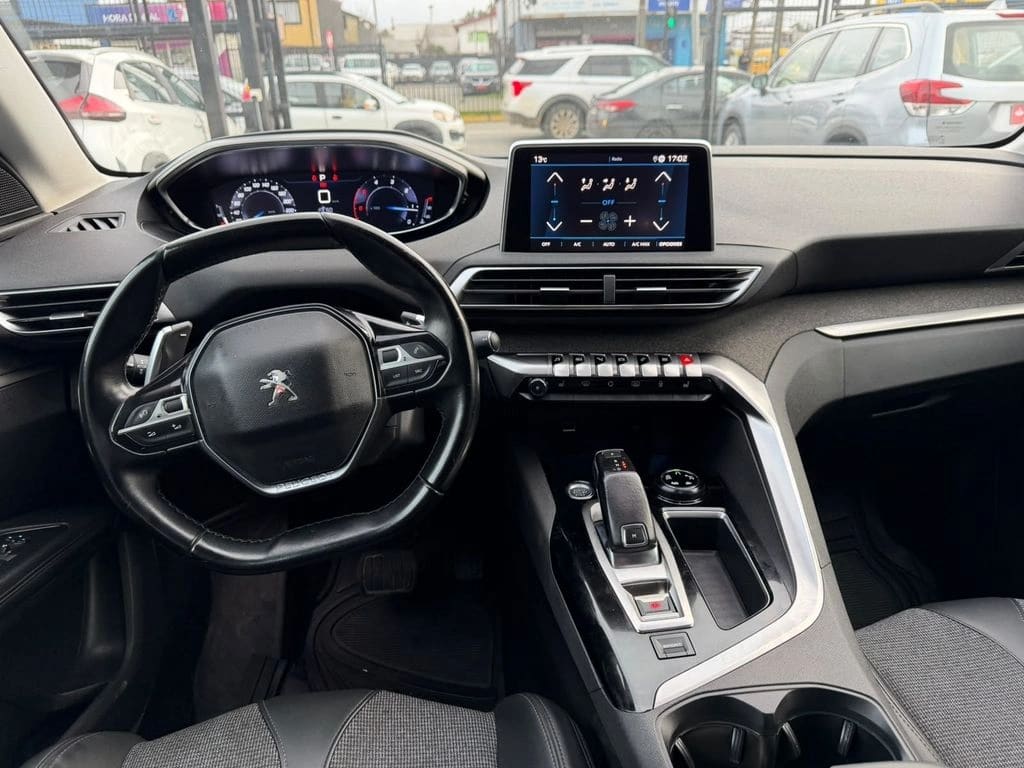 2020 Peugeot 5008 1.5 - Miniatura 10