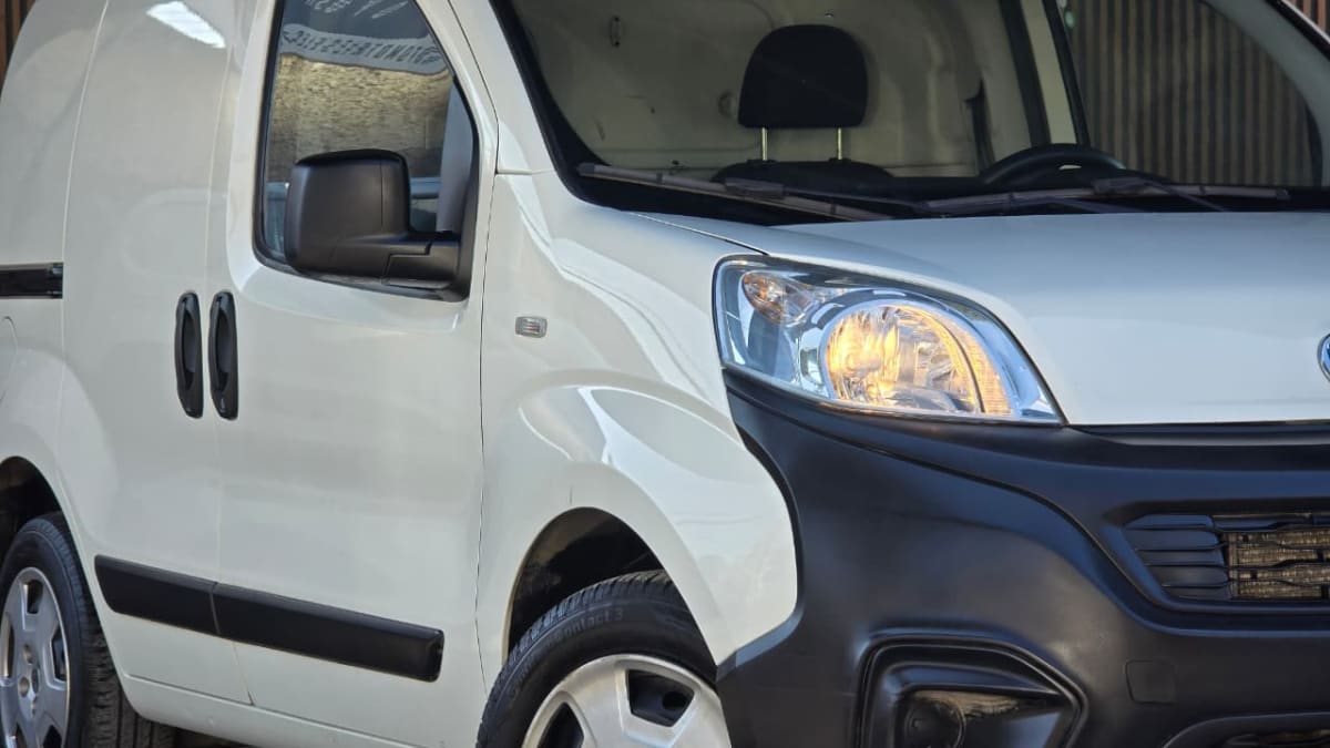 2023 RAM V700 City - Miniatura 10
