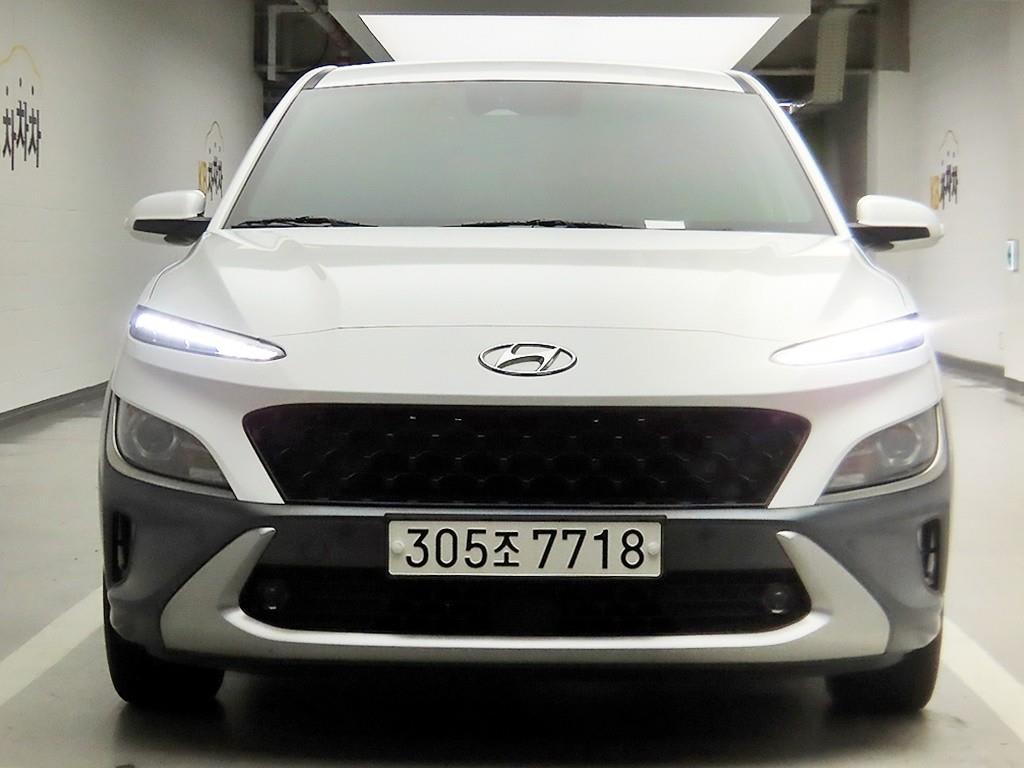 2023 Hyundai Kona Gasoline Blanco - Imagen 1