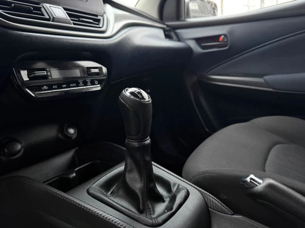 2024 Suzuki Baleno 1.5 - Miniatura 9
