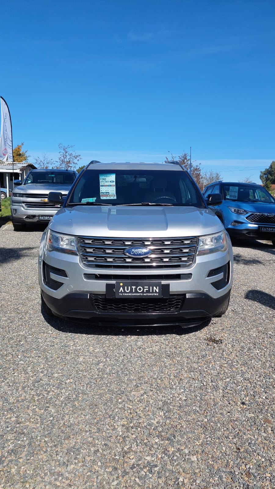 2018 Ford Explorer 2 - Miniatura 2