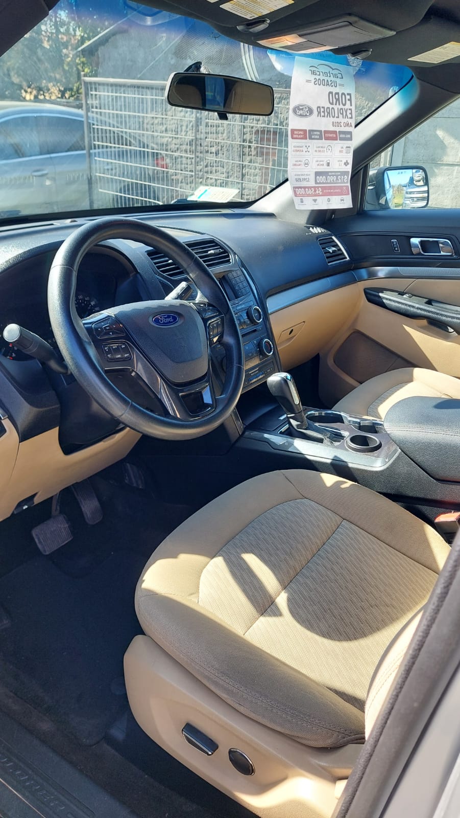2018 Ford Explorer 2 - Miniatura 9