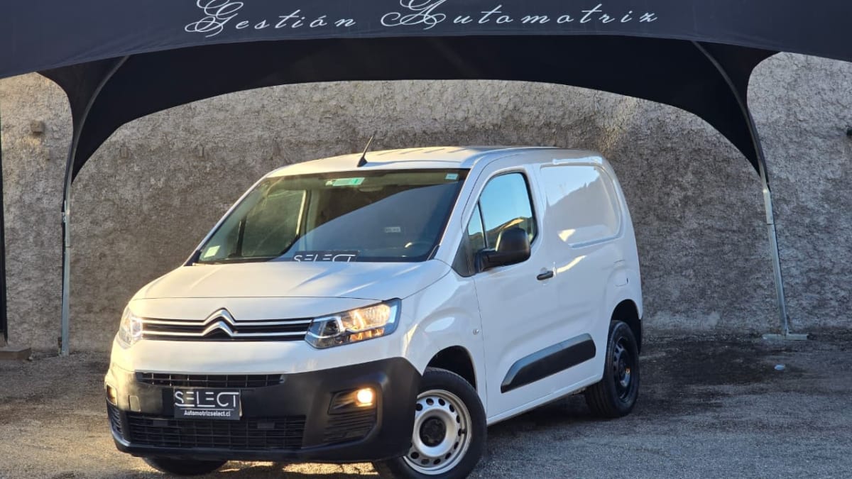 2023 Citroën Berlingo 1.5 - Miniatura 2