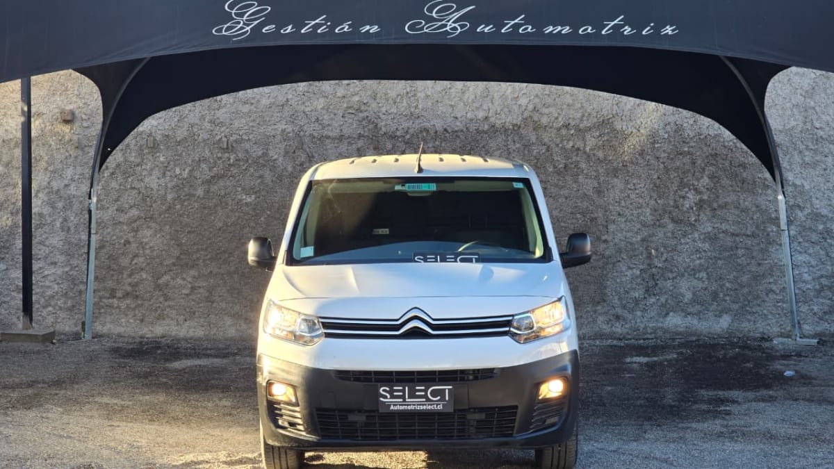 2023 Citroën Berlingo 1.5 - Miniatura 4