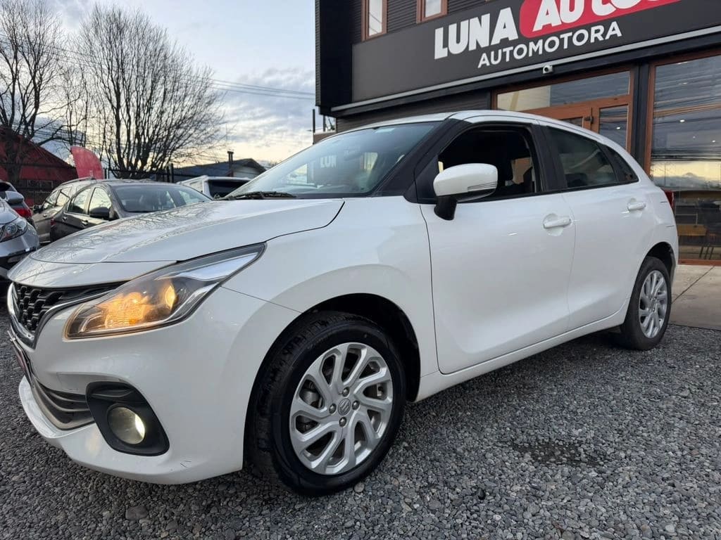 2024 Suzuki Baleno 1.5 - Imagen 1