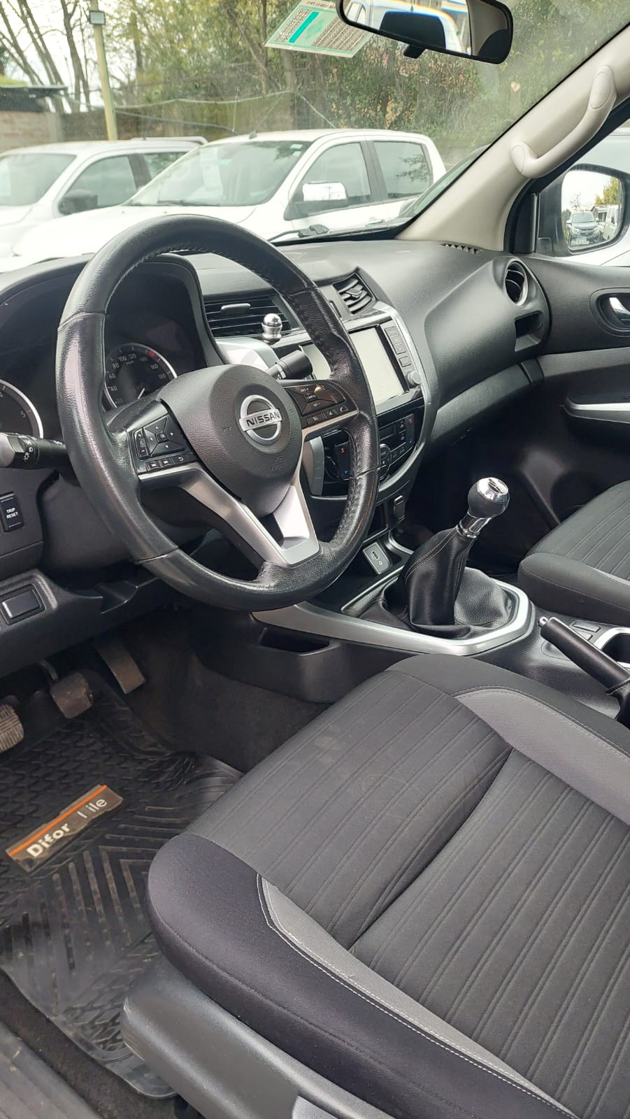2022 Nissan Navara Xe - Miniatura 10