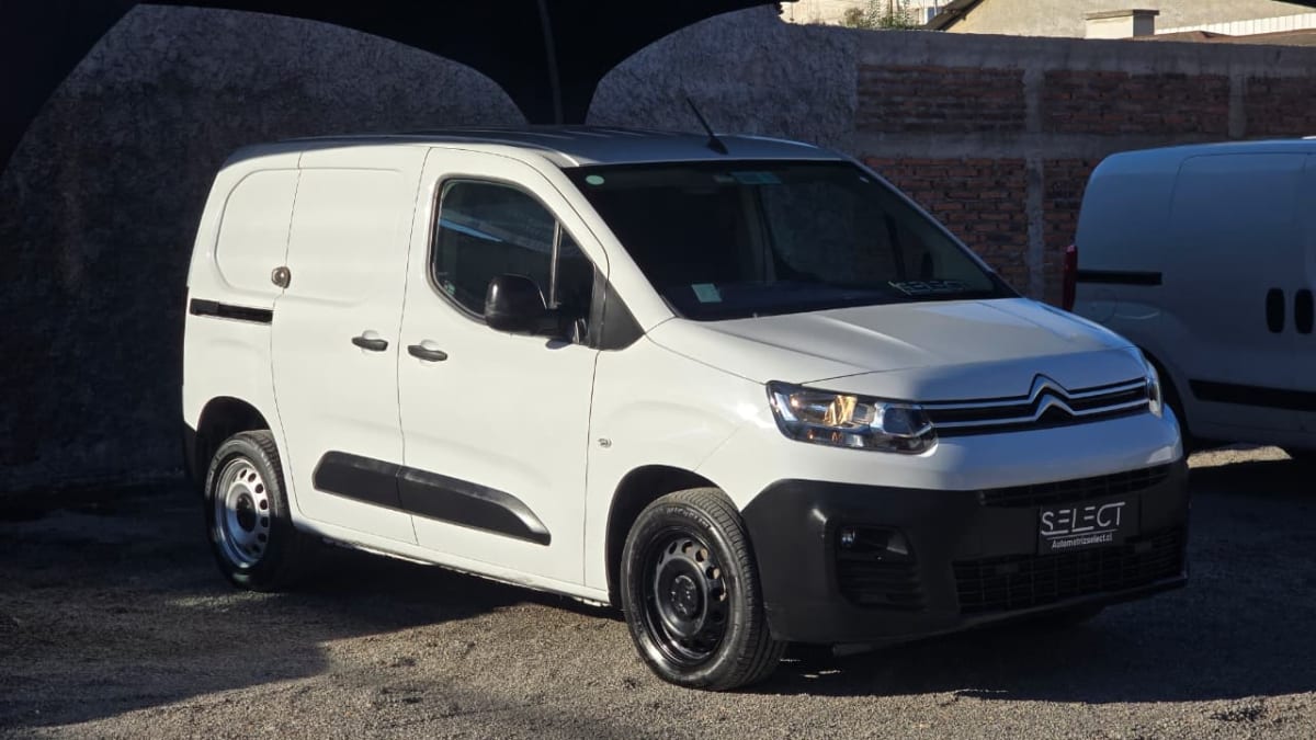 2023 Citroën Berlingo 1.5 - Miniatura 4