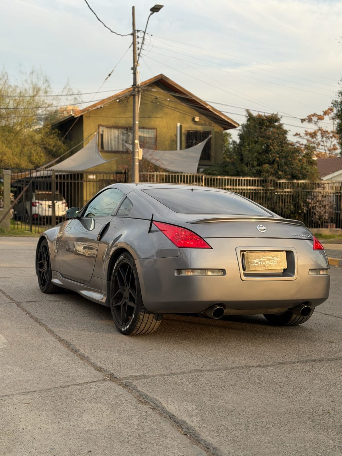 2007 Nissan 350Z MT - Miniatura 3