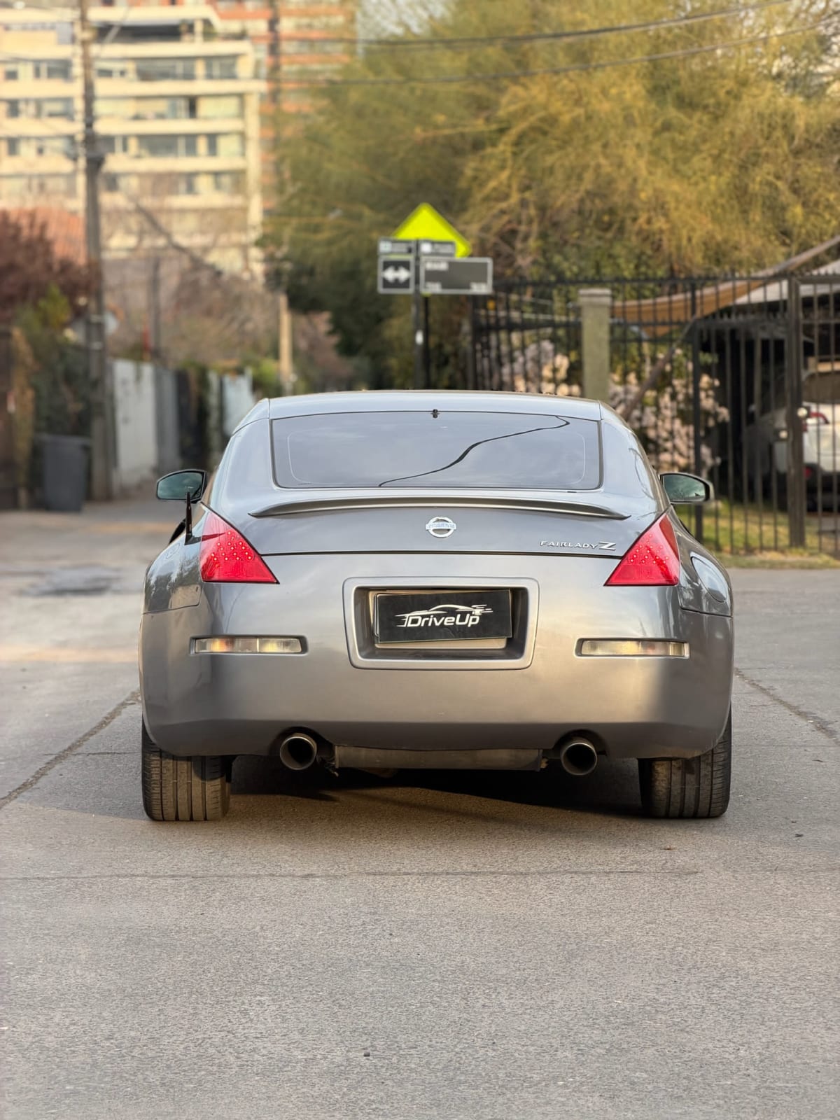 2007 Nissan 350Z MT - Miniatura 4