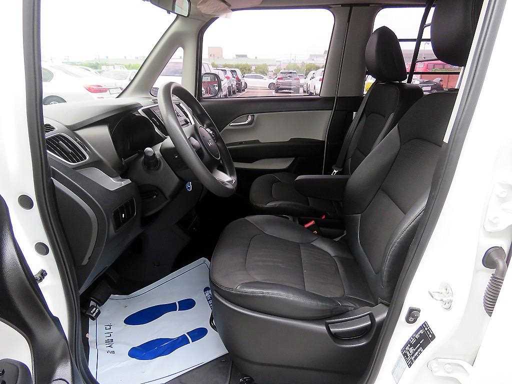 2022 Kia Ray 2 Blanco - Miniatura 6