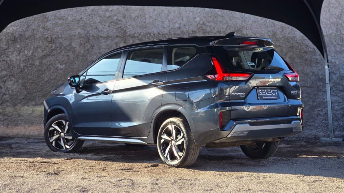 2025 Mitsubishi Xpander 1.5 - Miniatura 9