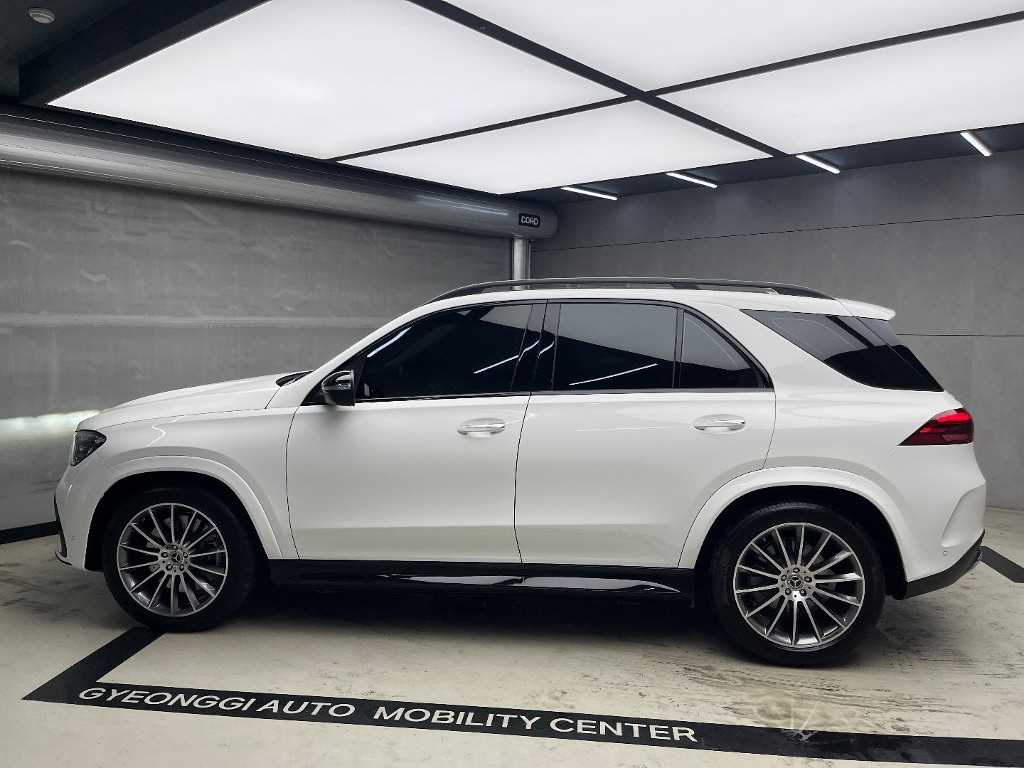 2026 Mercedes-Benz GLE Mercedes Benz Class Ref 416023 - Miniatura 4