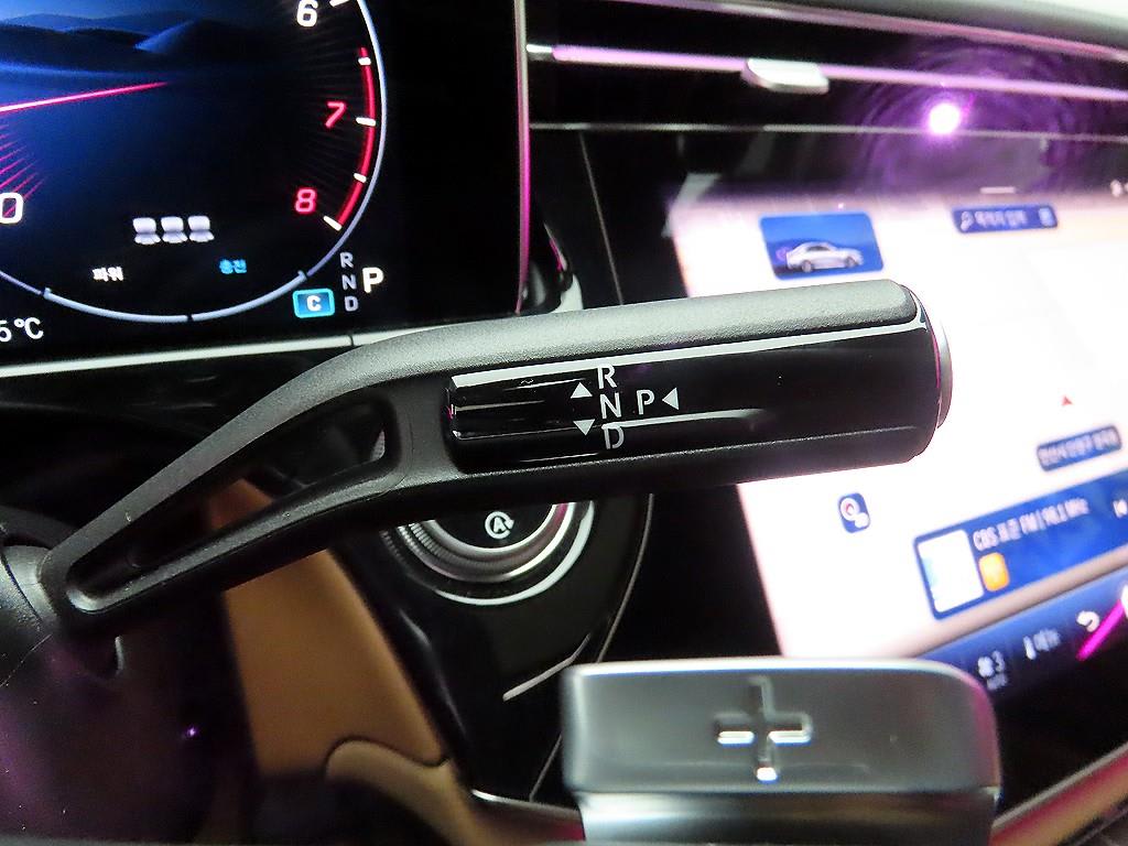 2026 Mercedes-Benz Clase E E Blanco - Miniatura 10