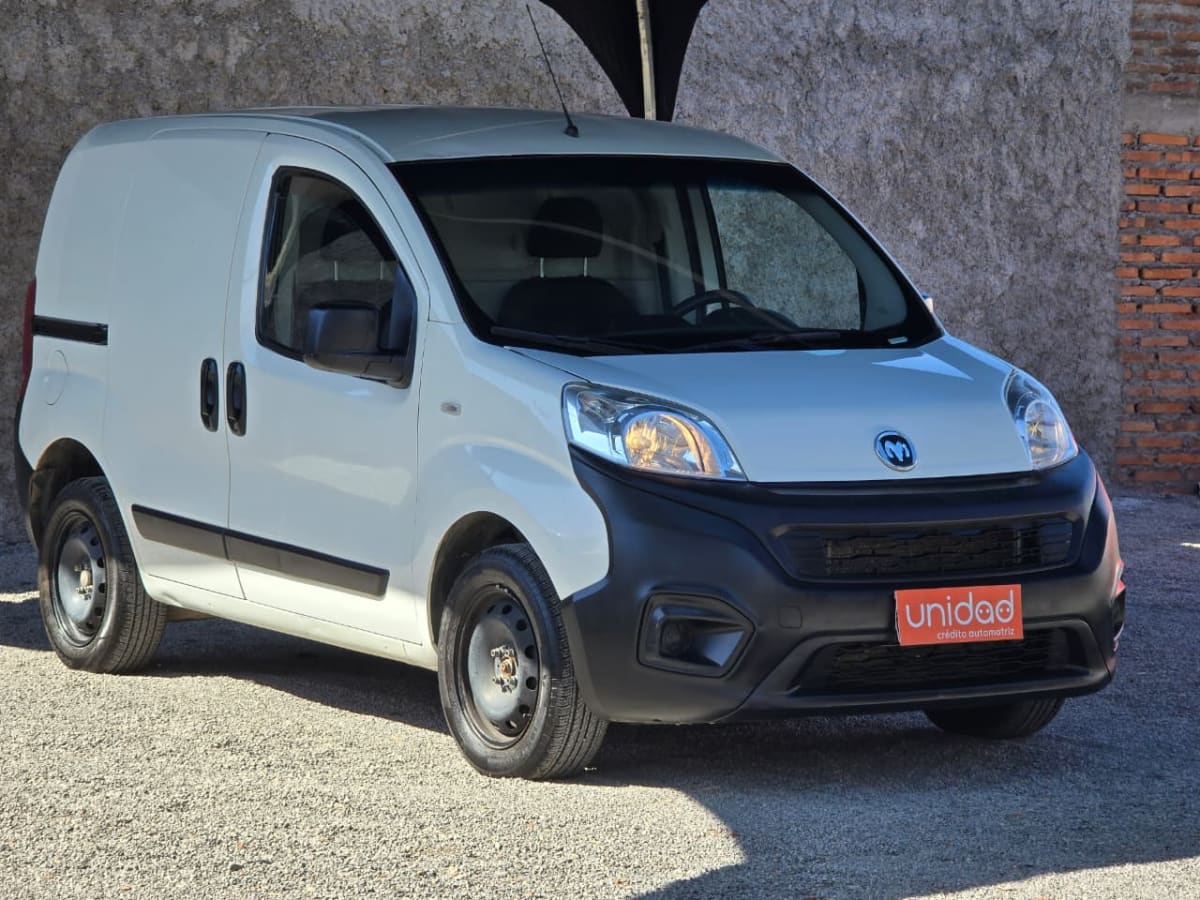 2022 RAM V700 City - Miniatura 3