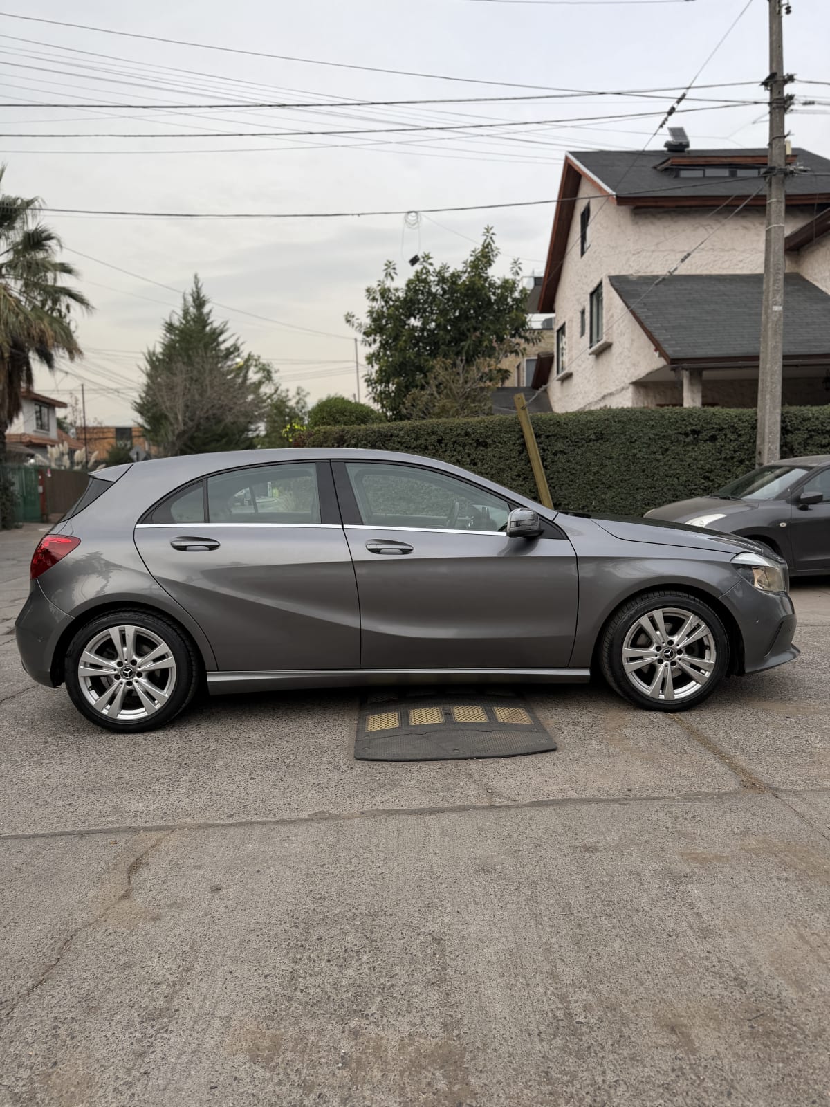 2018 Mercedes Benz A200 - Miniatura 6