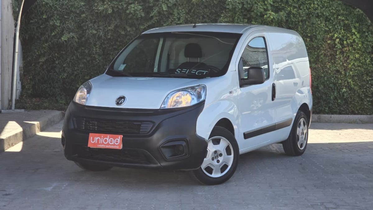2022 RAM V700 City - Imagen 1