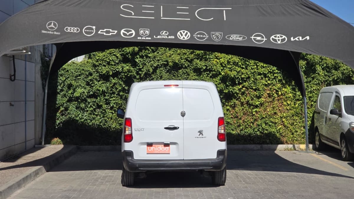 2023 Peugeot Partner 1.6 - Miniatura 10