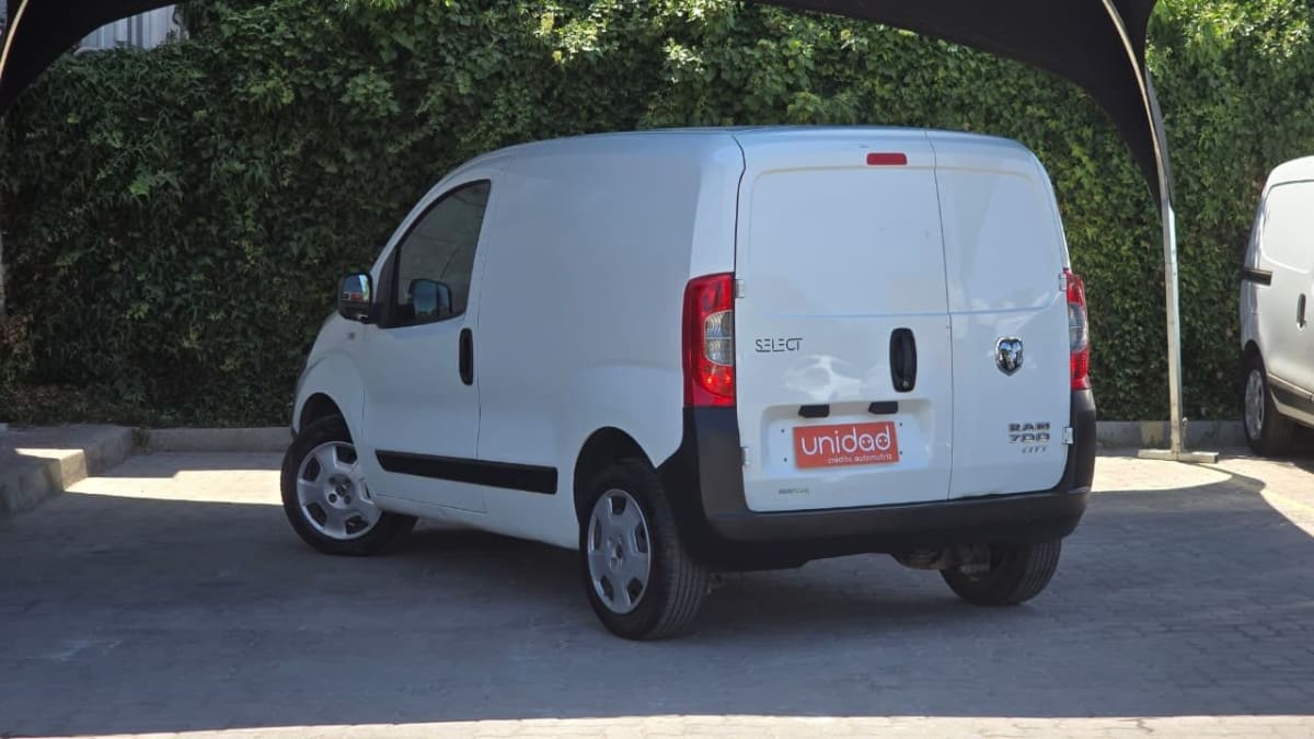 2022 RAM V700 City - Miniatura 7