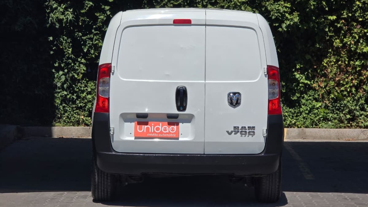 2022 RAM V700 City - Miniatura 8