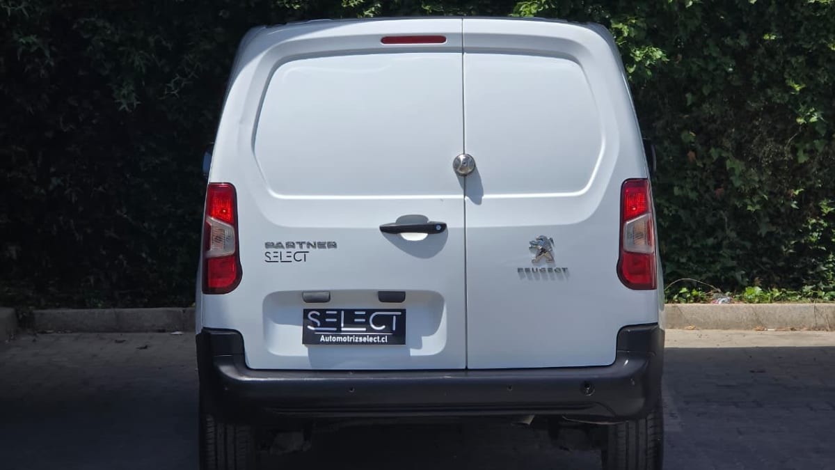 2022 Peugeot Partner 1.6 - Miniatura 9