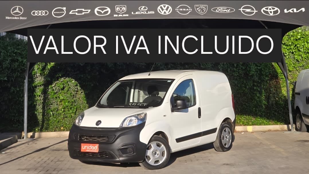 2022 RAM V700 City - Imagen 1