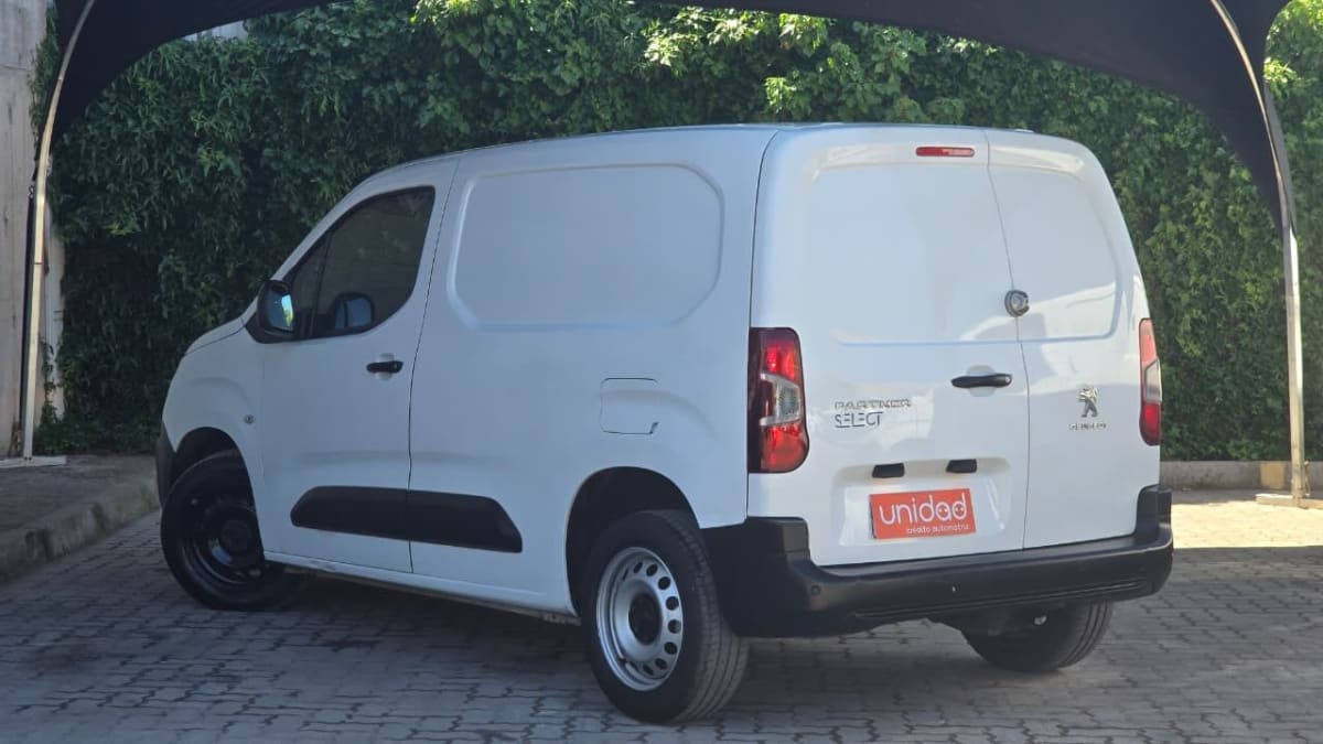 2022 Peugeot Partner 1.6 - Miniatura 9