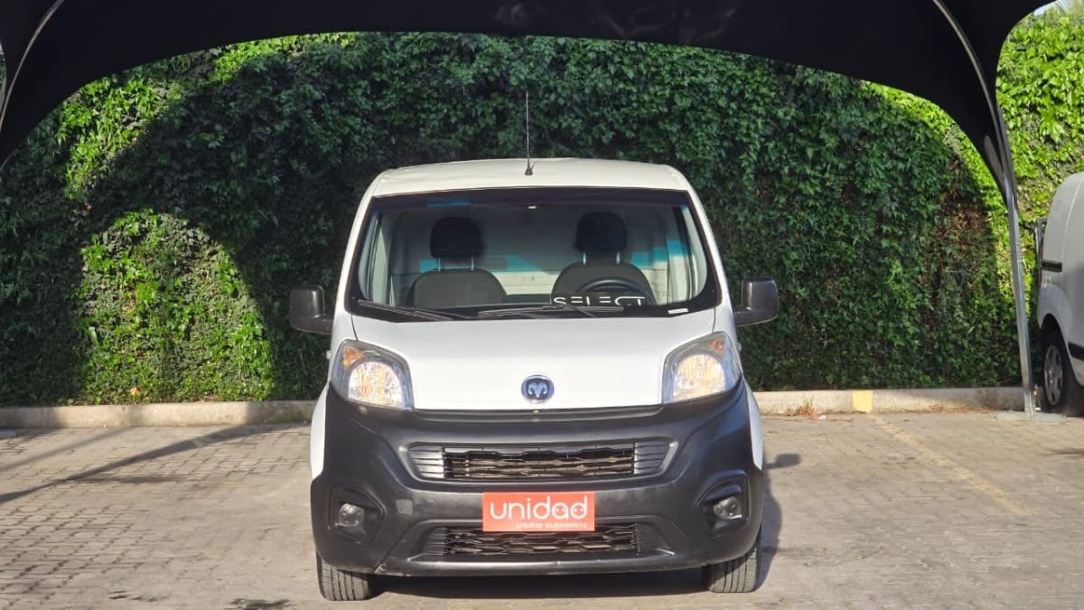 2022 RAM V700 City - Miniatura 4