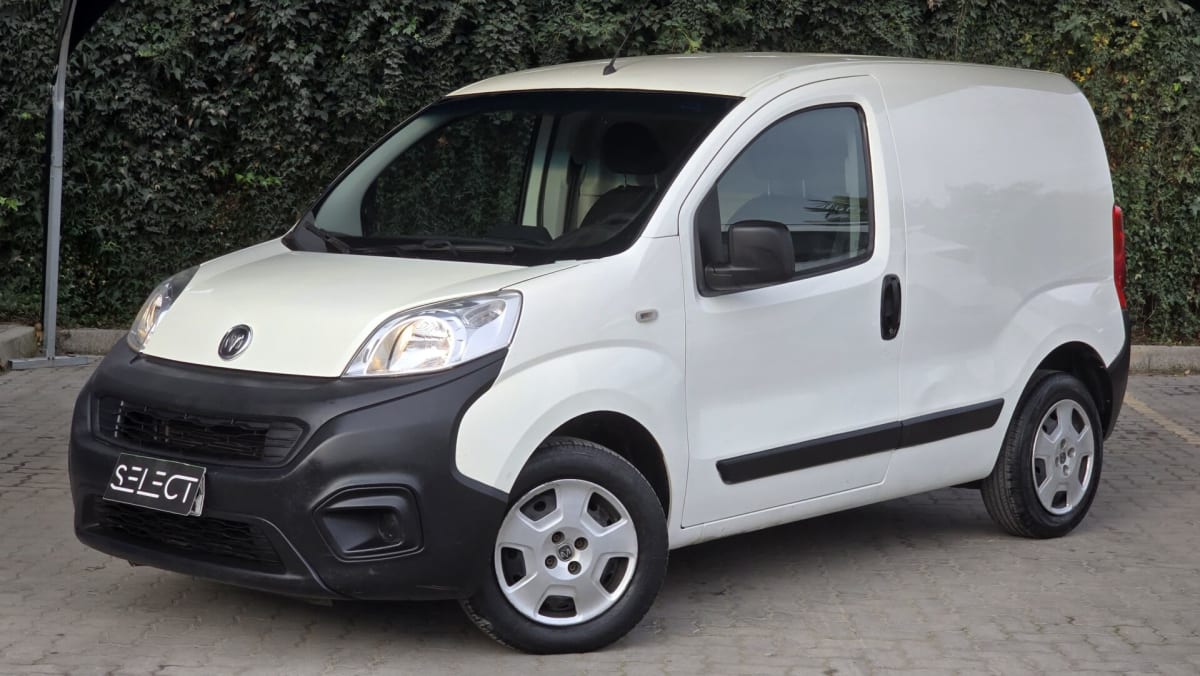 2022 RAM V700 City - Miniatura 2
