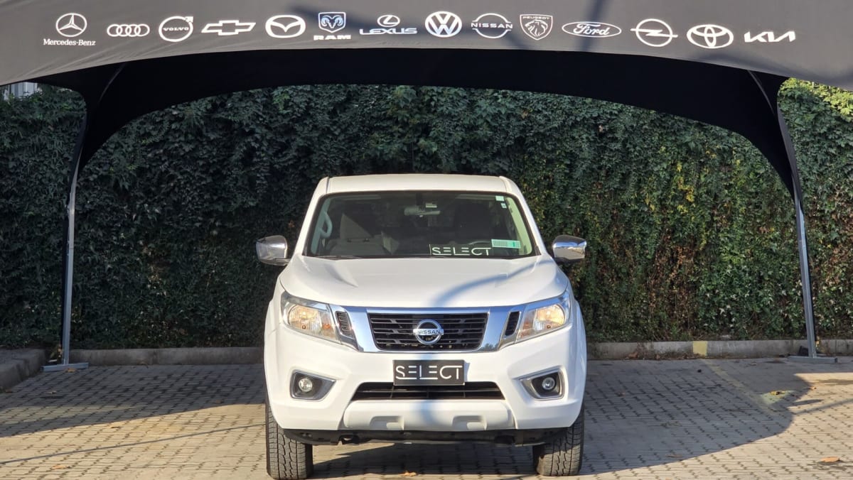 2021 Nissan Np300 XE - Miniatura 6