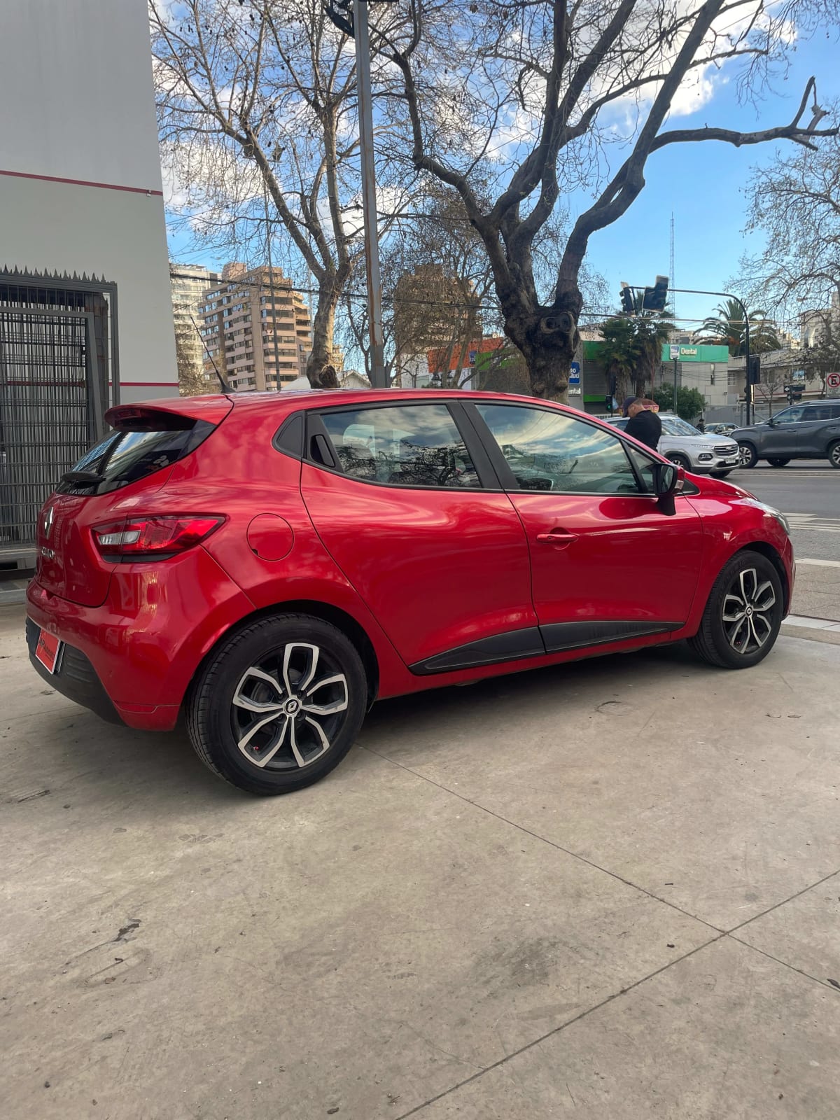 2021 Renault CLIO IV - Miniatura 2