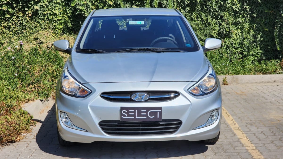 2016 Hyundai Accent 1.4 - Miniatura 2