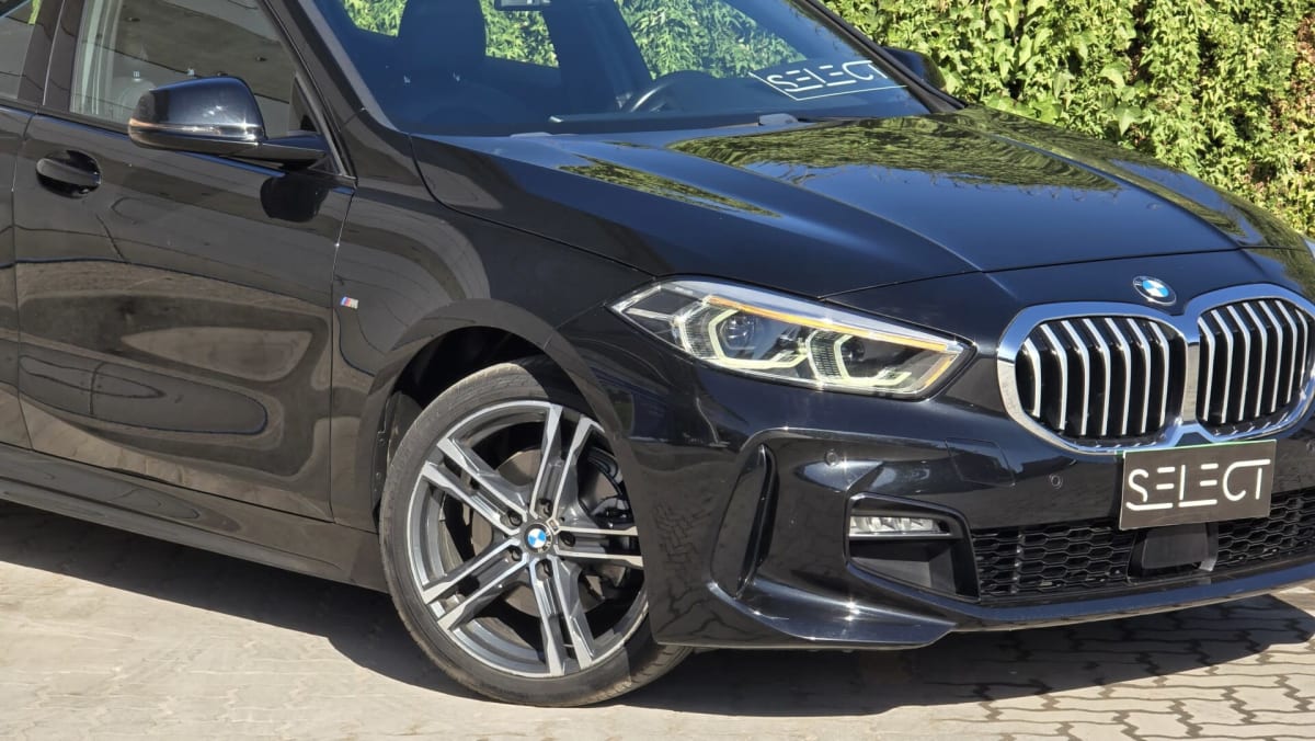 2020 BMW 118i - Miniatura 10