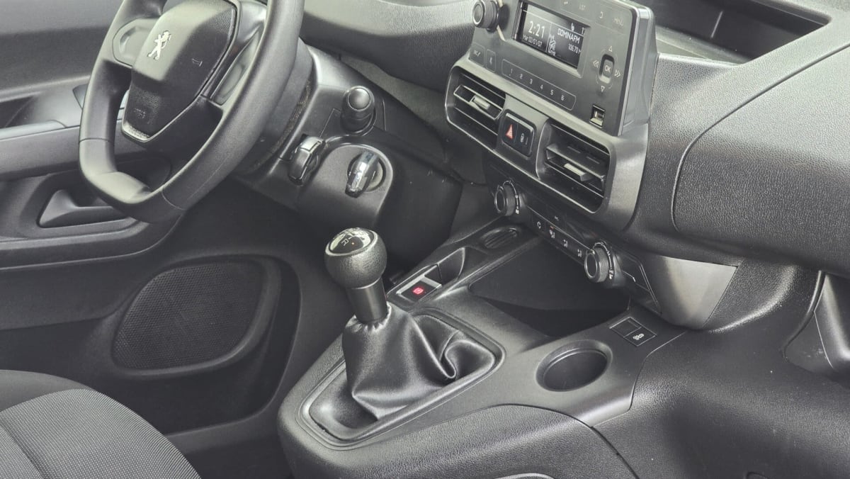 2021 Peugeot Partner - Miniatura 6