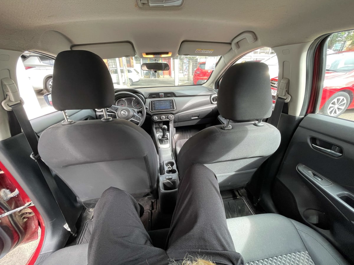 2023 Nissan VERSA MT - Miniatura 9