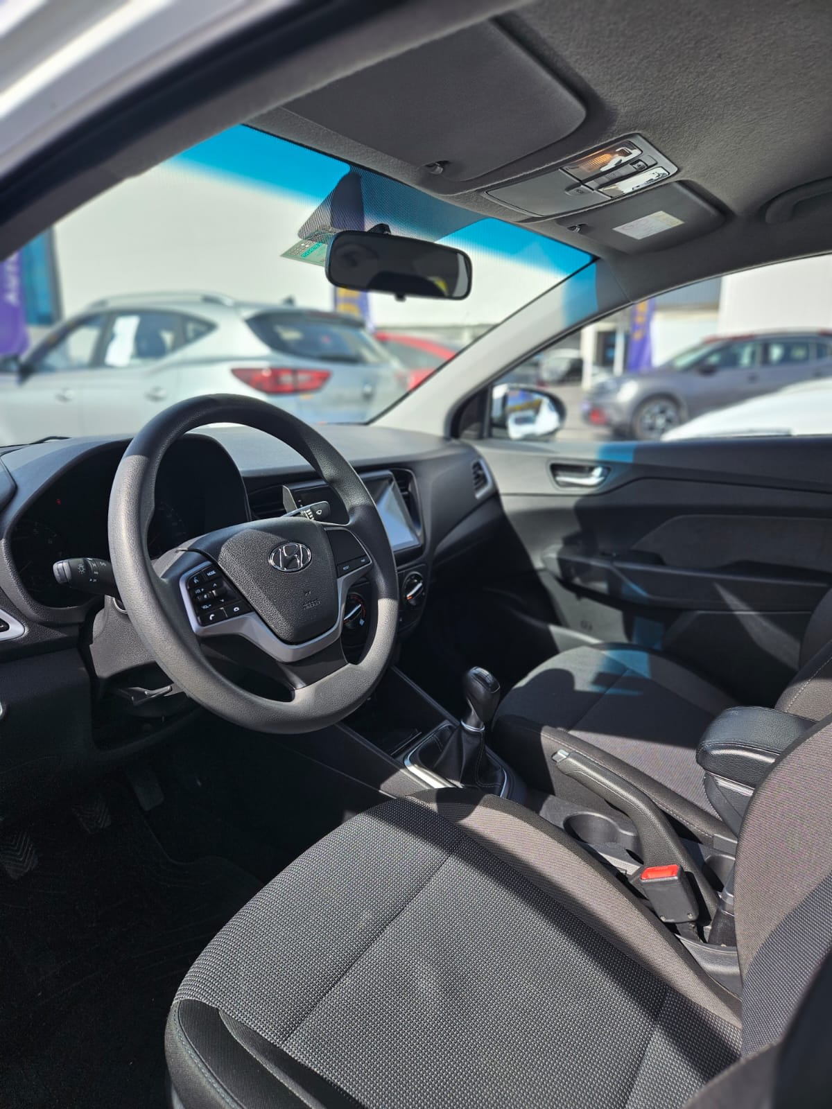 2023 Hyundai Accent - Miniatura 7