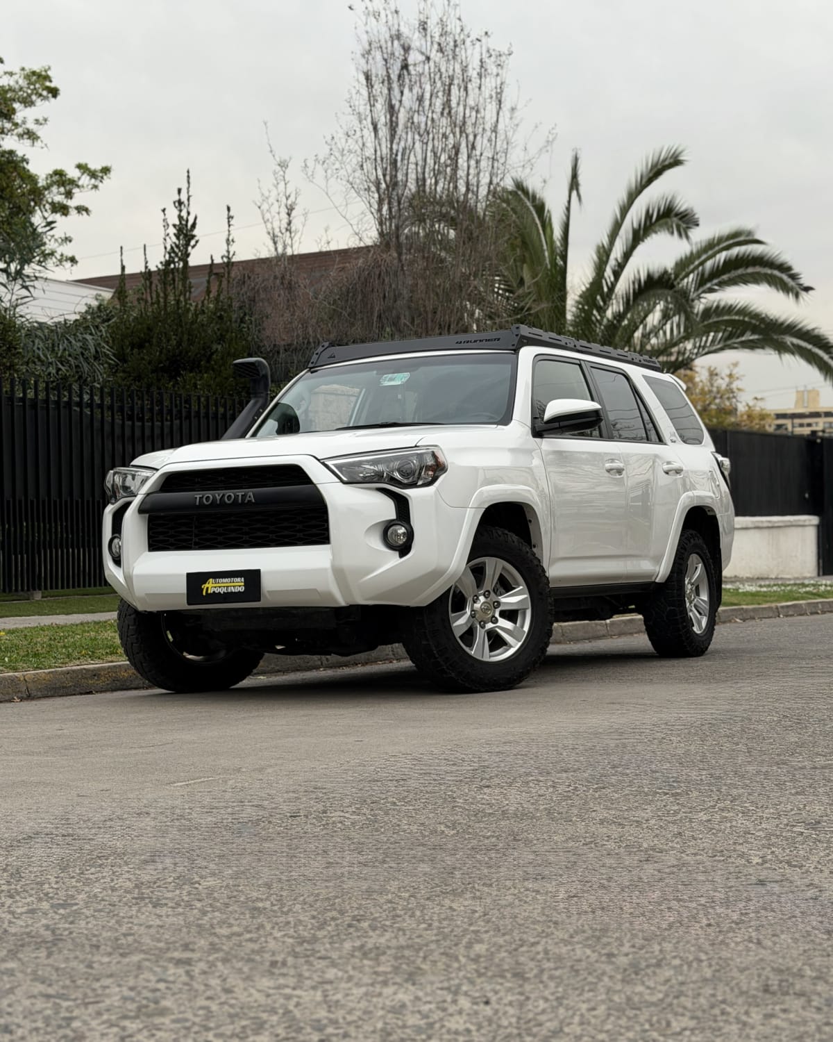 2018 Toyota 4RUNNER 4.0 - Imagen 1