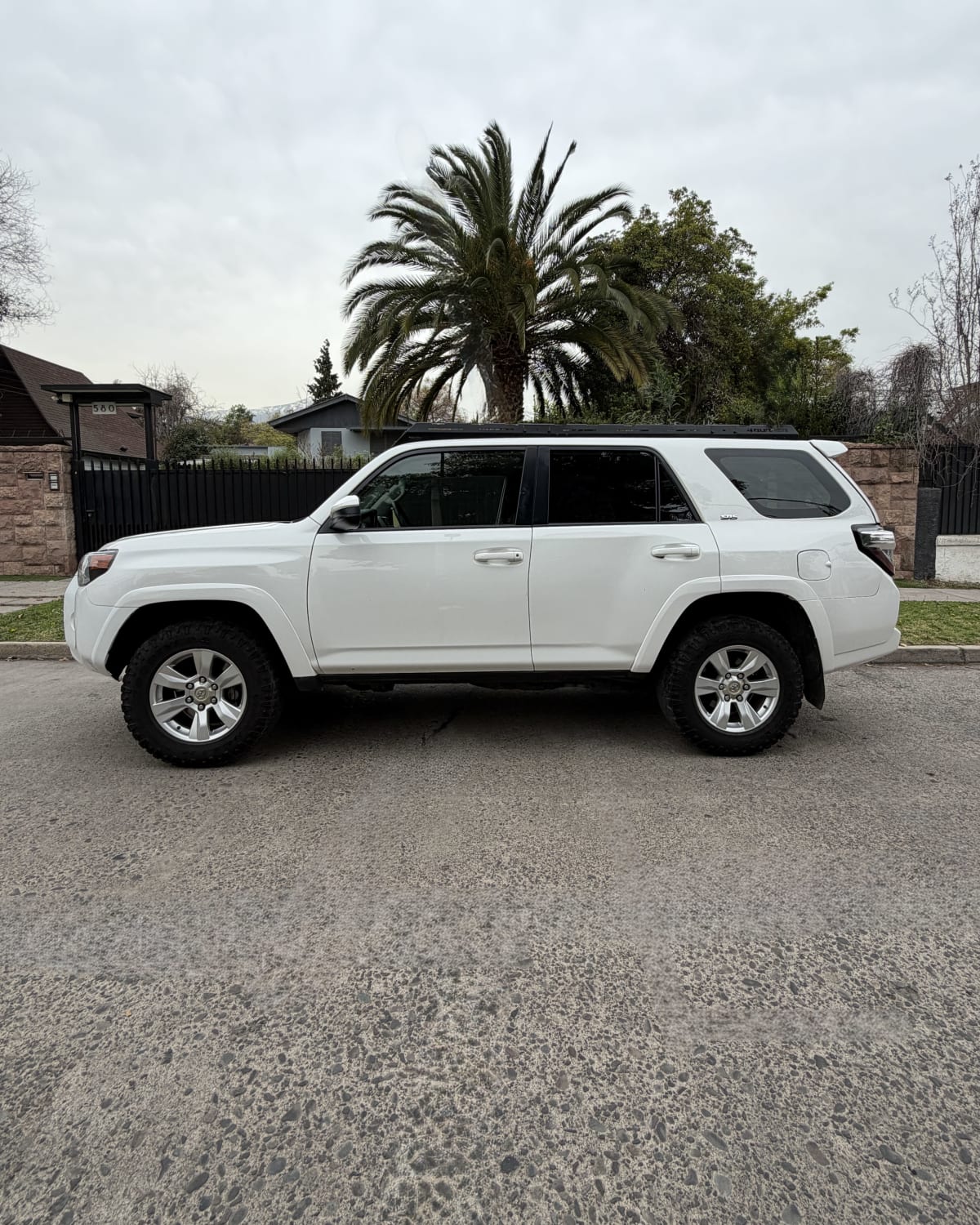 2018 Toyota 4RUNNER 4.0 - Miniatura 5